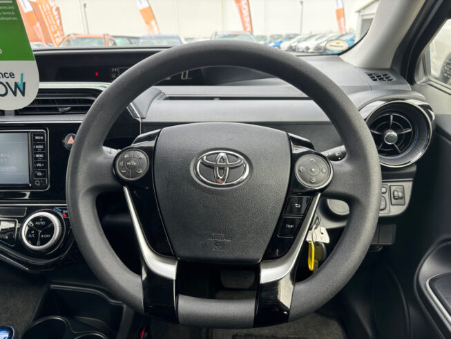 2017 Toyota Aqua image 120073
