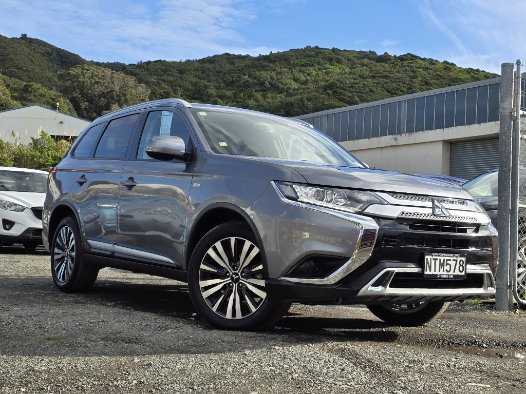 Shop Used Mitsubishi Outlander stock 237140 2021 Enquire about our
