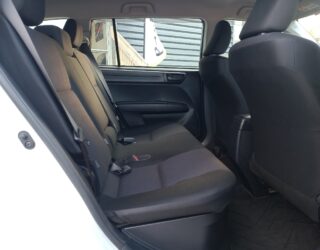 2017 Toyota Corolla Fielder Hybrid image 111481