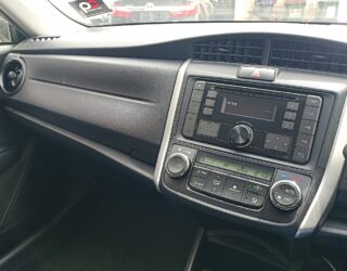 2017 Toyota Corolla Fielder Hybrid image 116524