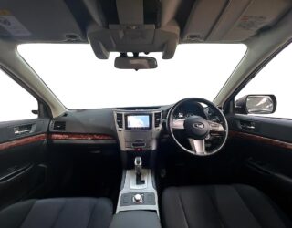 2011 Subaru Legacy image 124000
