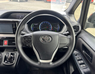 2014 Toyota Noah image 185758