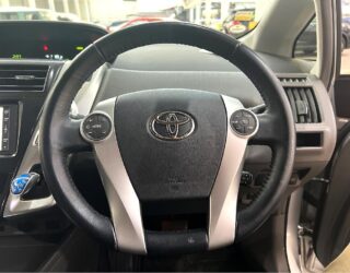 2012 Toyota Prius Alpha image 132825