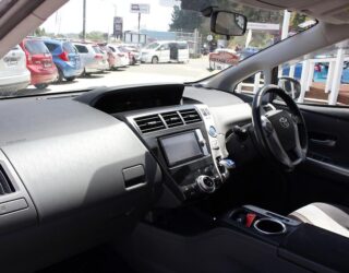 2011 Toyota Prius Alpha image 131752
