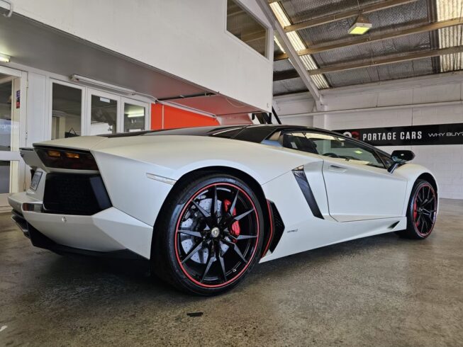 2015 Lamborghini Aventador image 135156