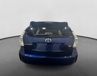 2013 Toyota Prius Alpha image 139515