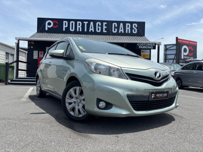 2013 Toyota Vitz image 223276