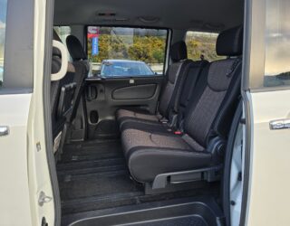 2015 Nissan Serena image 165432