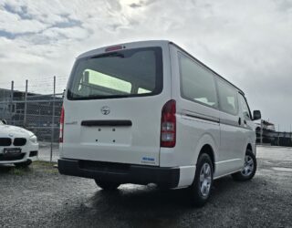 2018 Toyota Regius image 165464