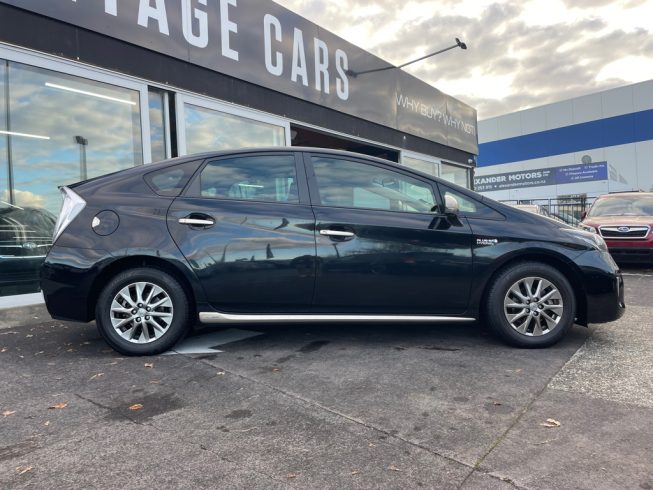 2014 Toyota Prius PHEV, LOW KM’S, TOP SPEC image 271918