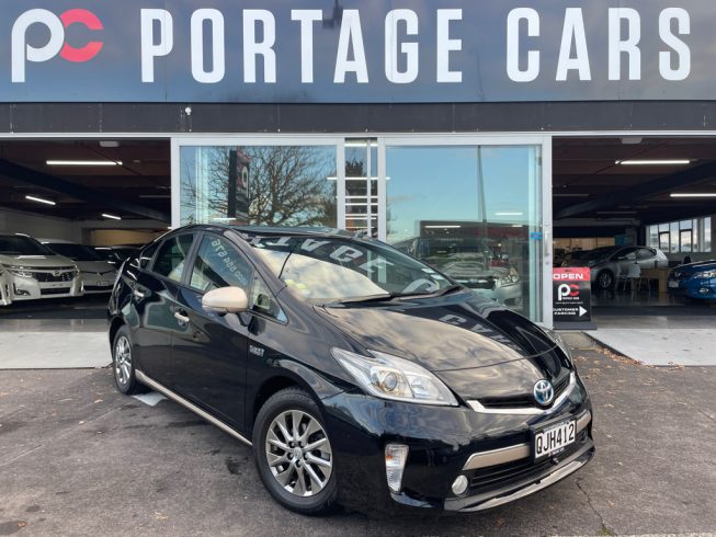 2014 Toyota Prius PHEV, LOW KM’S, TOP SPEC image 271917