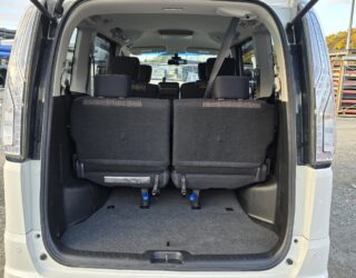 2015 Nissan Serena image 165440