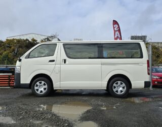 2018 Toyota Regius image 165450