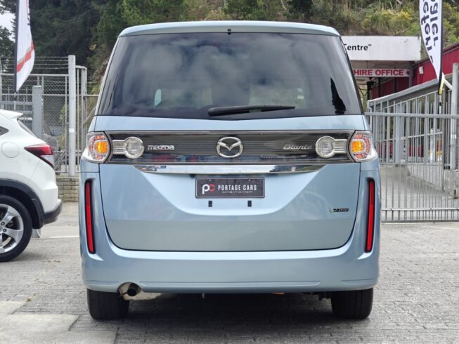 2012 Mazda Biante image 181777