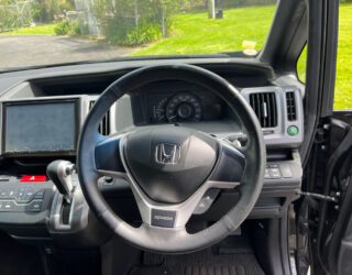 2013 Honda Step Wagon image 170018