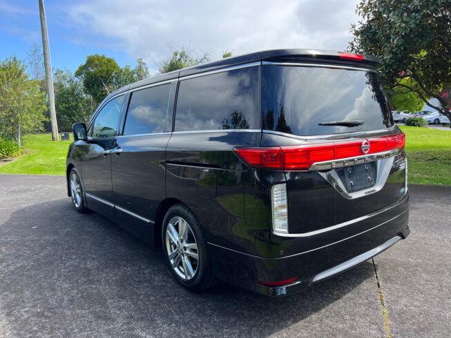 2013 Nissan Elgrand image 170120