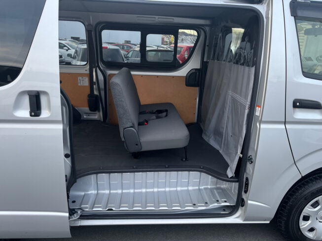 2020 Toyota Hiace image 168413