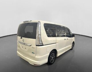 2014 Nissan Serena image 166575