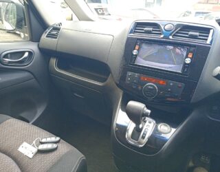 2014 Nissan Serena image 166756