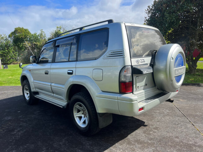 1999 Toyota Prado image 177600