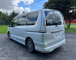 2015 Nissan Serena image 176034