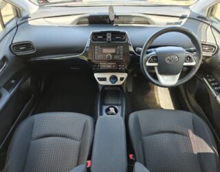 2017 Toyota Prius image 174825