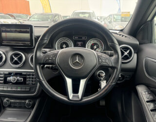 2013 Mercedes-benz A 180 image 180890