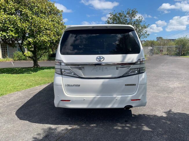 2014 Toyota Vellfire image 178223