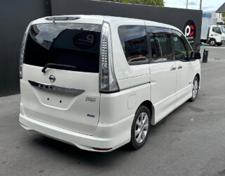 2012 Nissan Serena image 180400