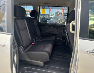 2012 Nissan Serena image 182025