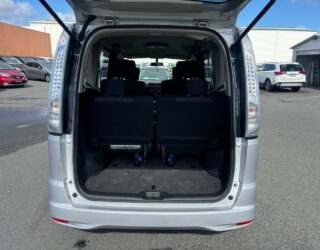 2012 Nissan Serena image 182027