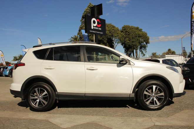 2018 Toyota Rav4 image 182196