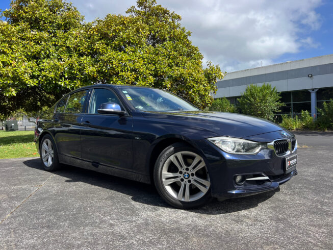 2012 Bmw 320i image 181895