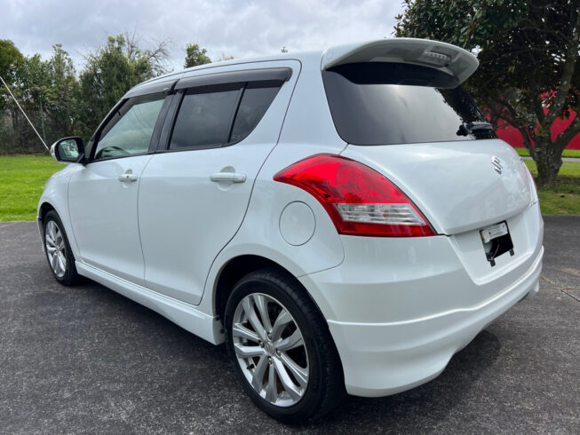 2013 Suzuki Swift image 182319