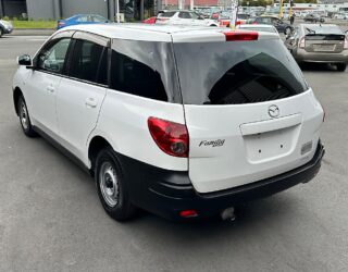 2018 Mazda Familia image 180377