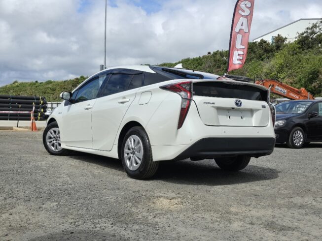 2017 Toyota Prius image 186476