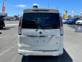 2012 Nissan Serena image 184863