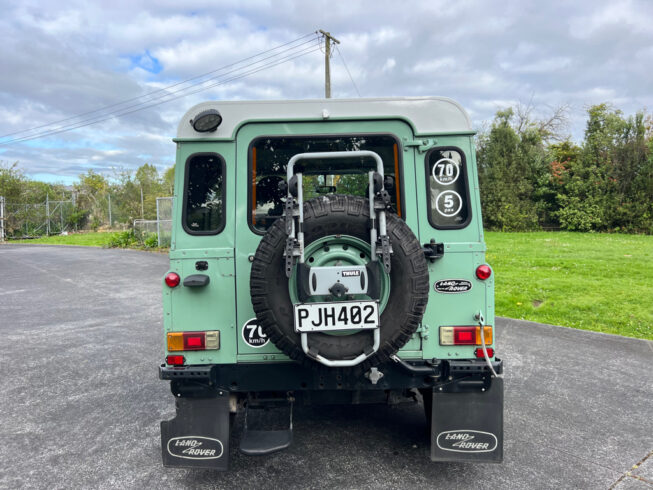 2002 Land Rover Defender image 186733