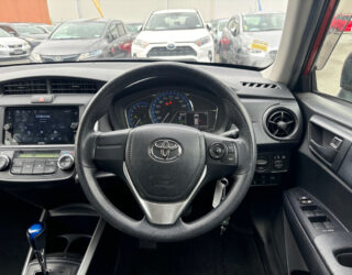 2016 Toyota Corolla Fielder Hybrid image 186722