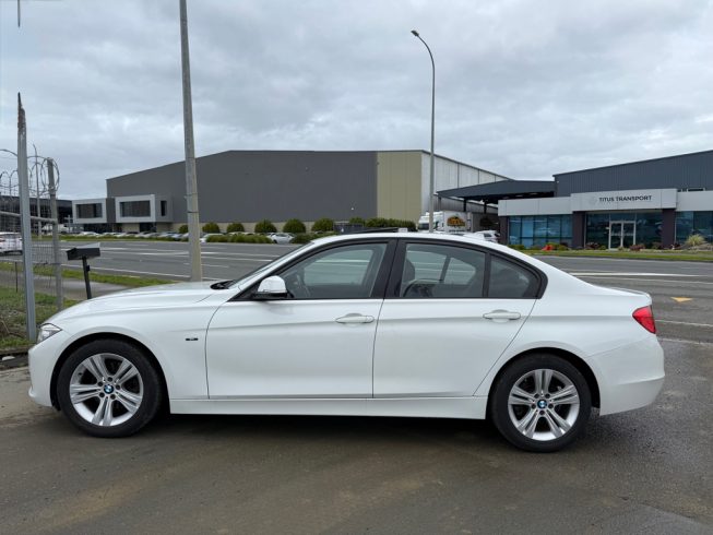 2012 Bmw 320i Sport image 295335