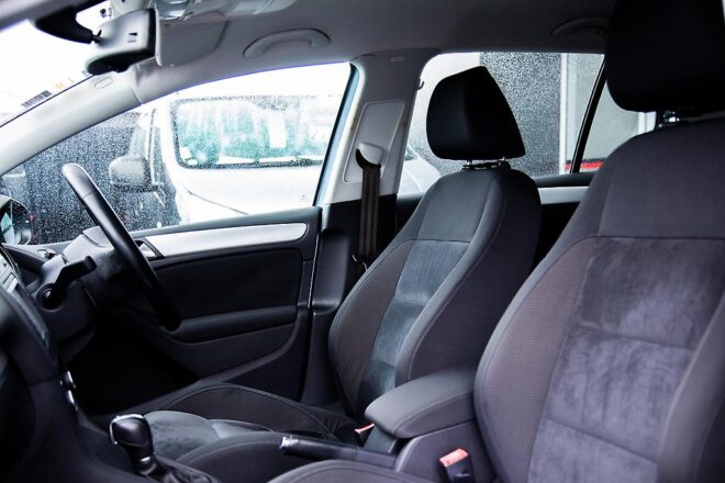 2012 Volkswagen Golf image 218359