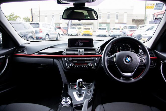 2013 Bmw 320i image 198066