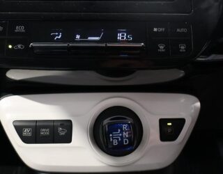 2016 Toyota Prius S Model image 303230