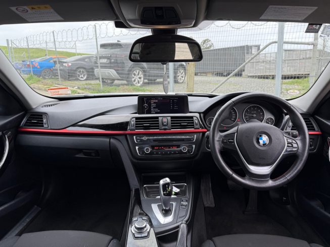 2012 Bmw 320i Sport image 295340
