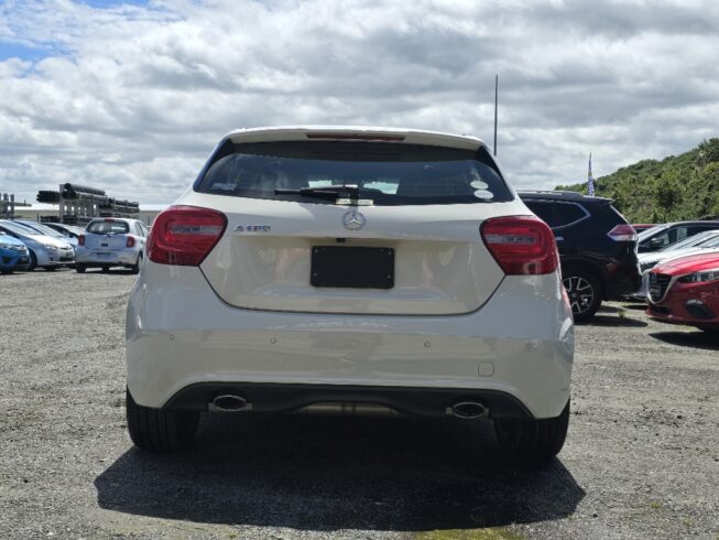 2015 Mercedes-benz A 180 image 218989