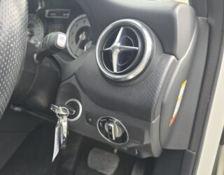 2013 Mercedes-benz A 180 image 217217