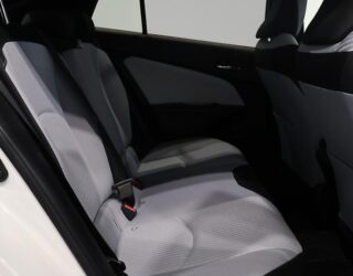 2016 Toyota Prius S Model image 303223