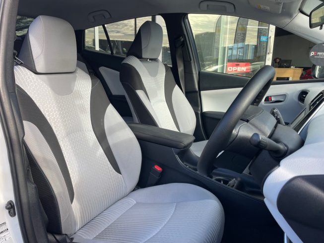 2016 Toyota Prius S Model image 271948