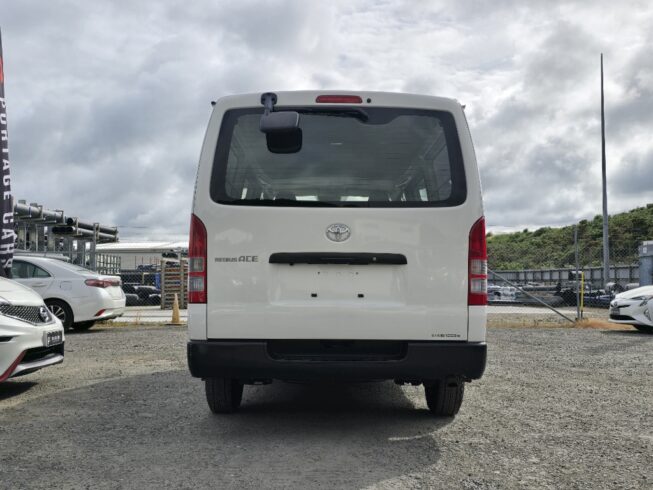 2018 Toyota Hiace image 202299