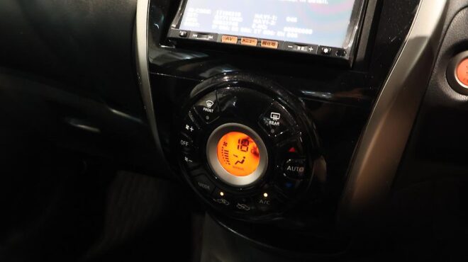 2014 Nissan Note X Emergency Brake Package image 315029